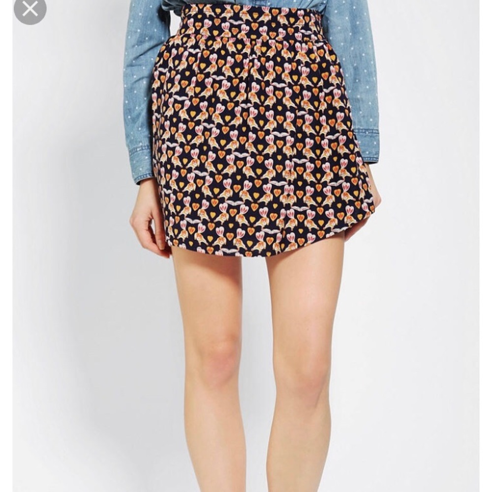 Cooperative soft woven circle skirt